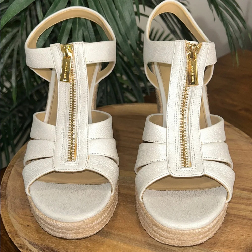 Michael Kors Berkley zipper spadrille Tan and White Sandals